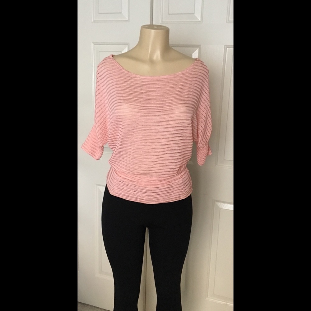 🌵 EUC Gaby Light Knit Sheer Bat Wing Top